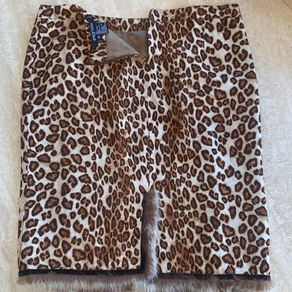 ETCETERA Leopard print skirt, brown rabbit fur trim @ hem, back slit. 10 EUC - Picture 3 of 14